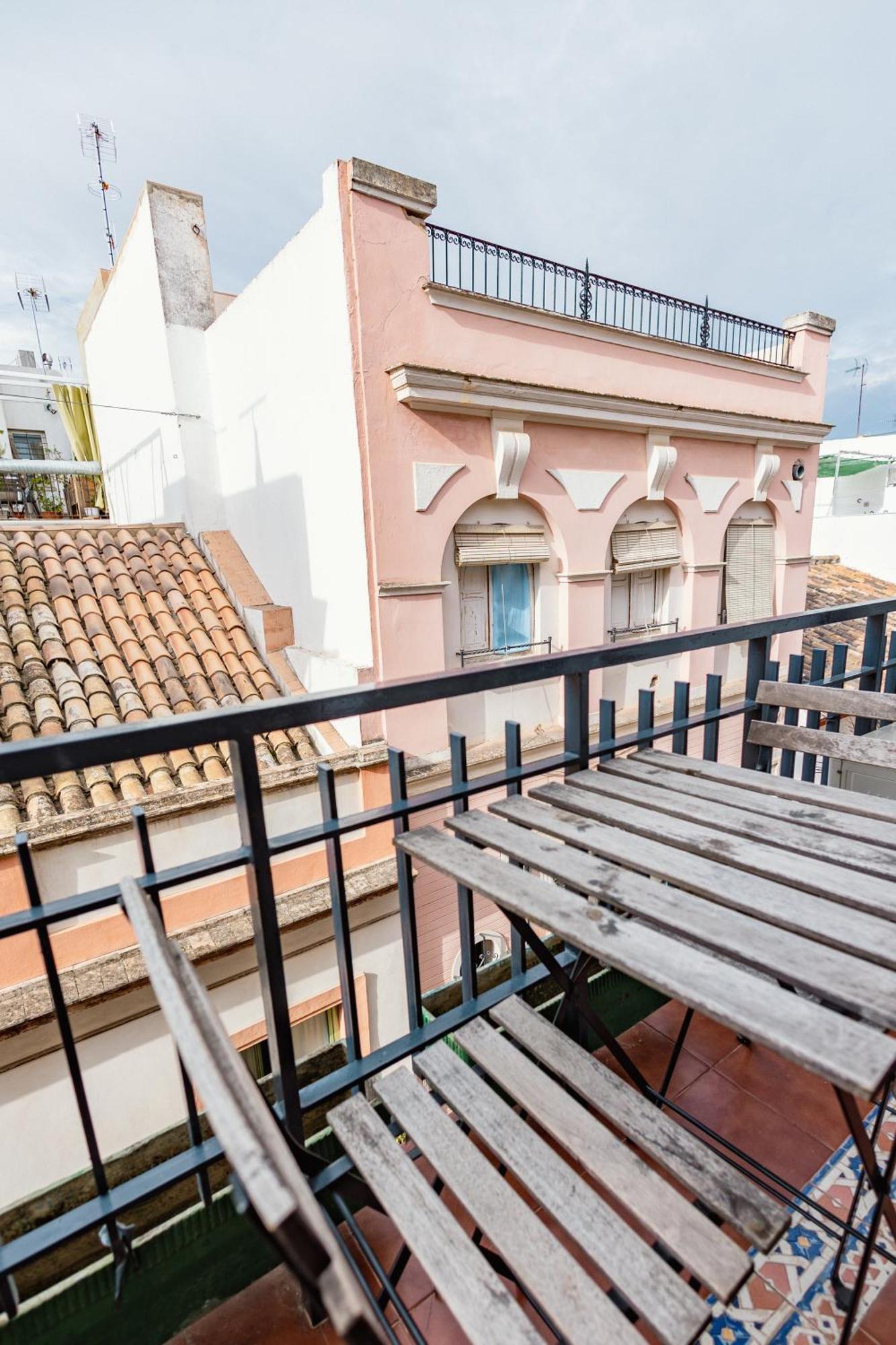 Spacious Central Apartment Севилья Экстерьер фото